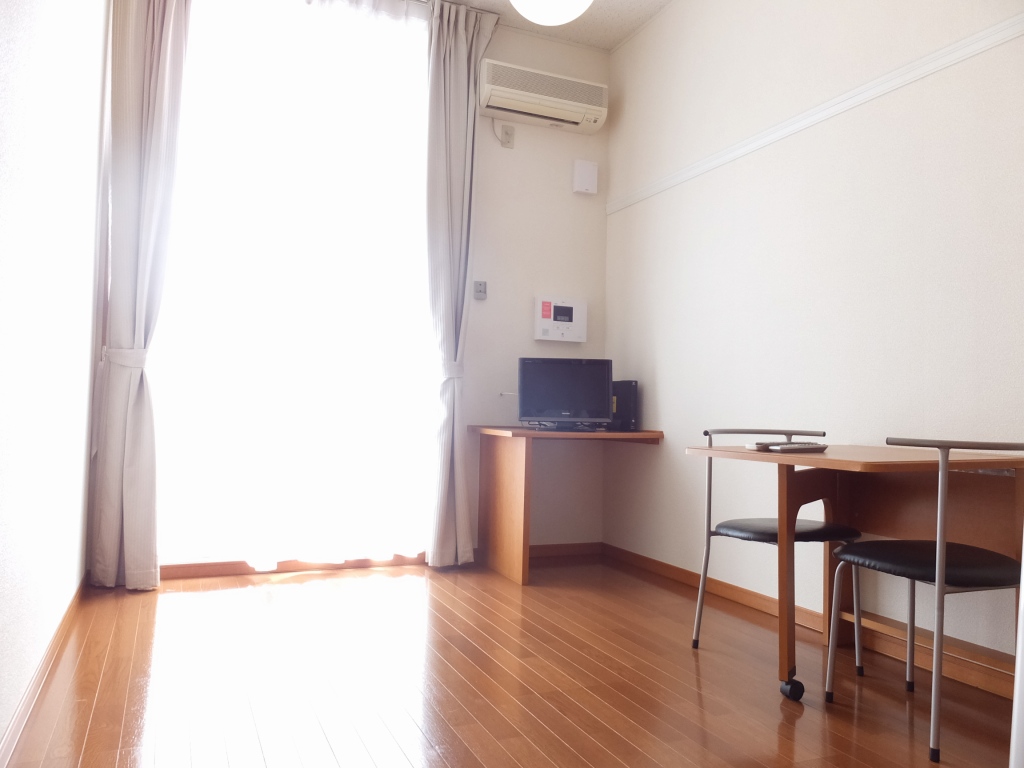 レオパレスエスペラール 家具家電設置済みのお部屋です。