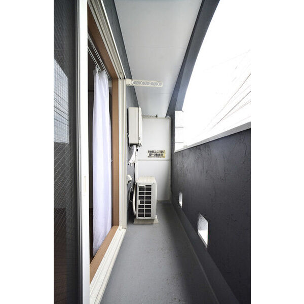 エレガンス鵠沼 バルコニー