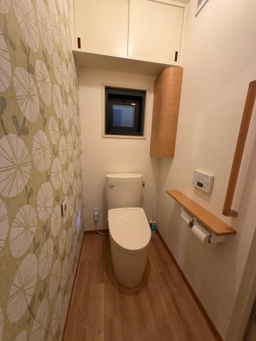 森の里セントラルビューハイツ TOTOハイグレードウォシュレット（自動開閉、洗浄）収納多