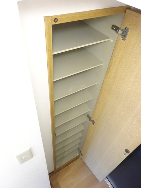 ネオマイム横浜台町 収納