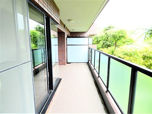 ライオンズヒルズ鎌倉山1階 バルコニー