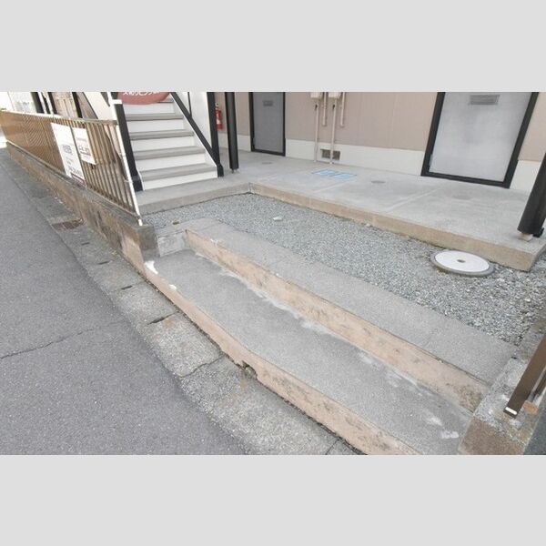 エーデルハイム　Ⅱ203号室 エントランス