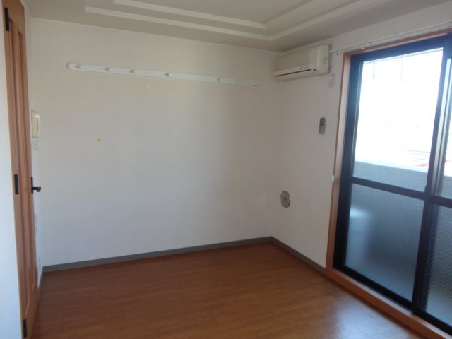 スタシィオン和田町 洋室