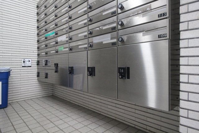 スカイコート向ヶ丘遊園2階 宅配BOX