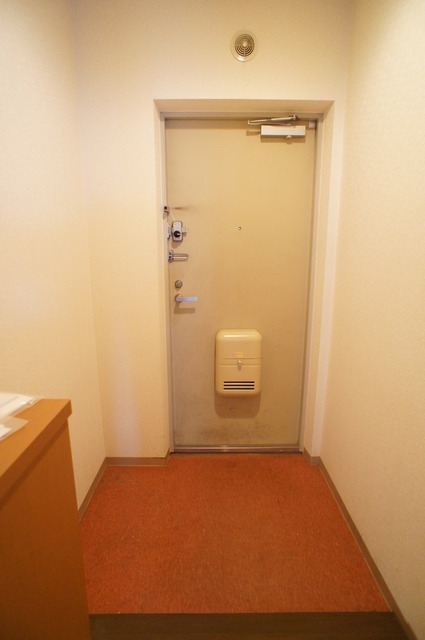 オーキッドヒル0203号室 玄関