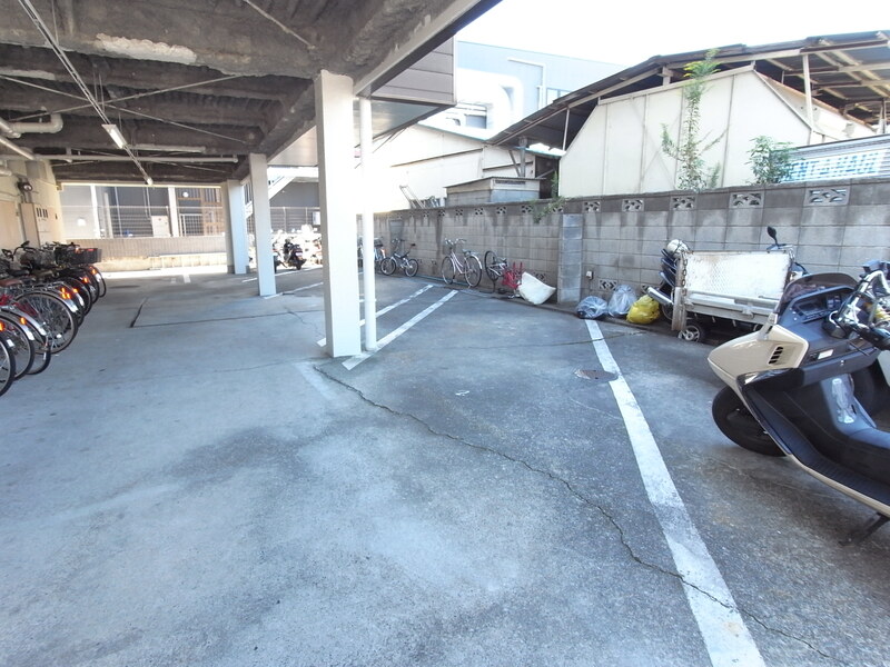 エムズマンション3階 駐車場