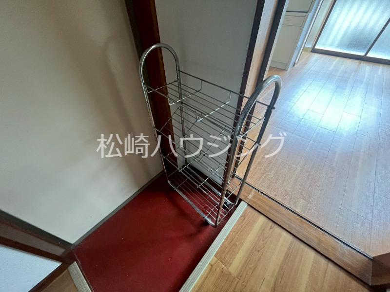 ユングハイム2階 玄関