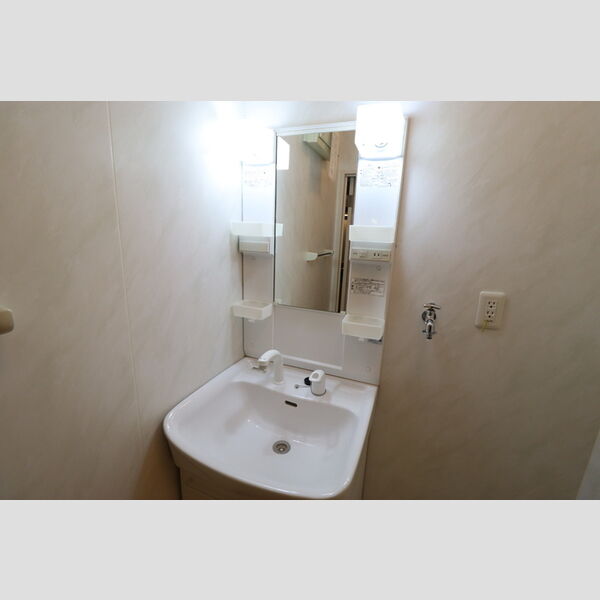 グランモア登戸　壱番館102号室 同建物別部屋の参考画像