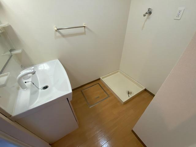 メープルコート205号室 脱衣所