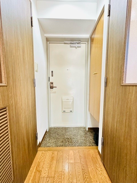 ハチホウハイツ１１ 玄関