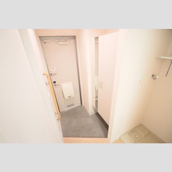 オークヒル大成103号室 玄関