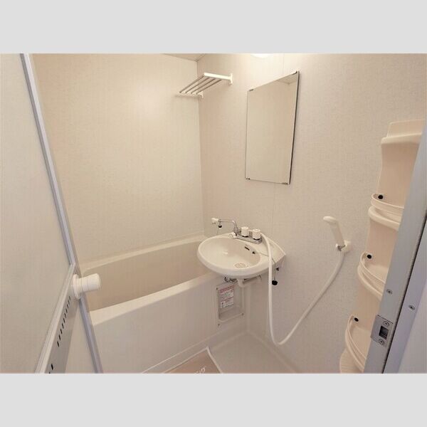 ジュネス国立 浴室