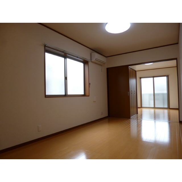 アムールＫＳ リビング