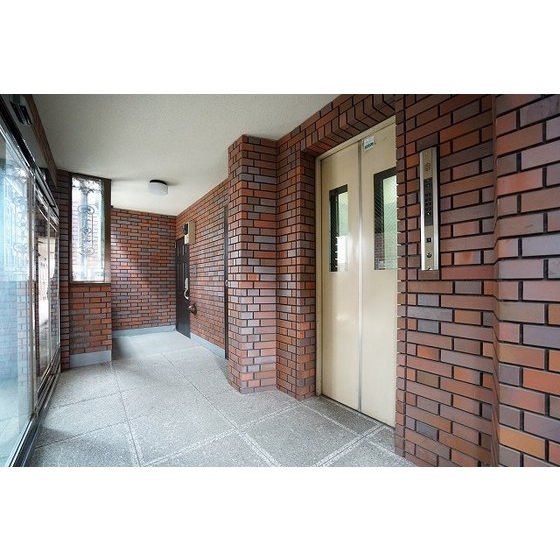 三番館竹下0204号室 エレベーターホール