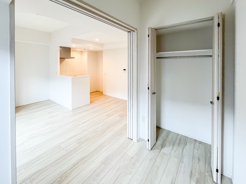 ドゥーエ王子神谷1階 寝室