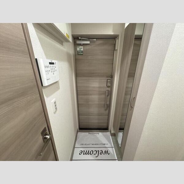 セレスティア扇Ⅲ101号室 玄関