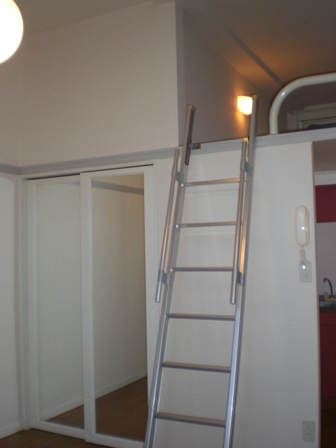 レオパレスシャルマン 内観