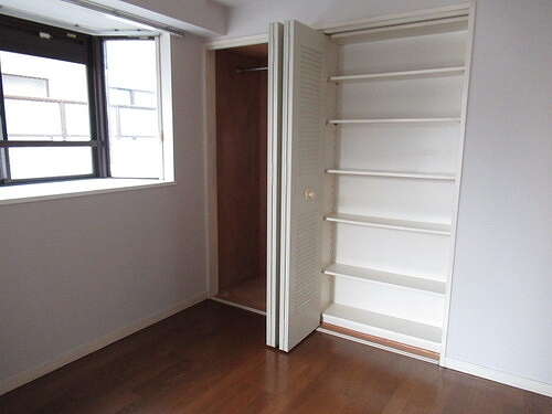 ライオンズマンション与野本町 洋室収納