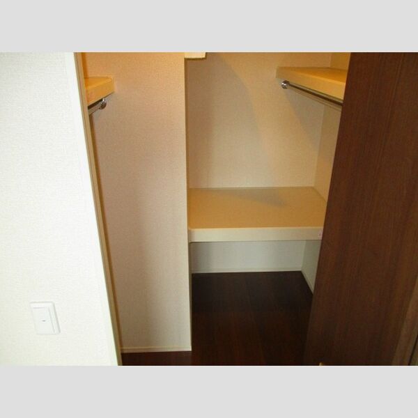 サンシティ大和 ウォークインクローゼット