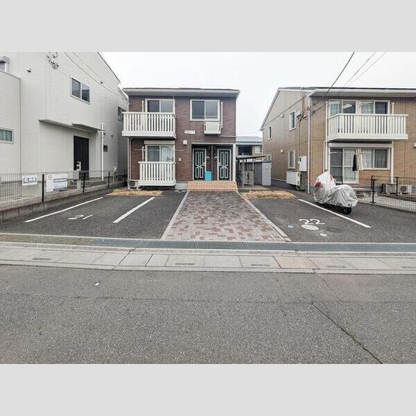 リビングタウン西大宮　Ⅴ 駐車場