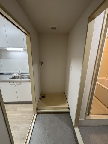 メゾン朝比奈0304号室 玄関