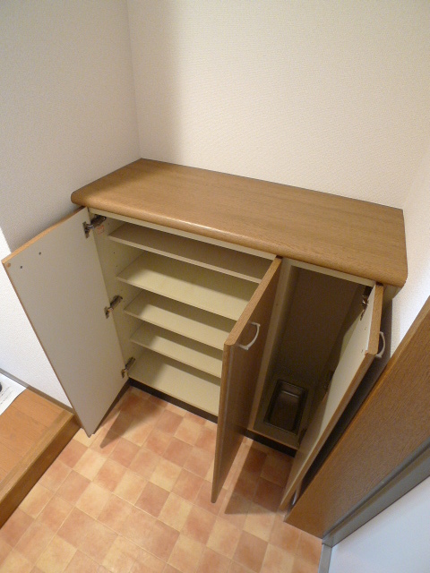 ハイム海神南0503号室 収納