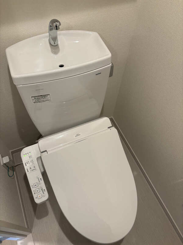 リブリ・北綾瀬2階 トイレ