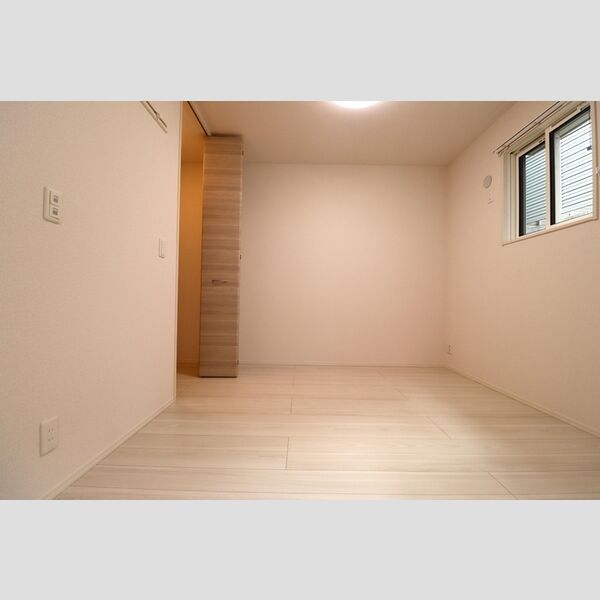 アマランス　B棟102号室 洋室