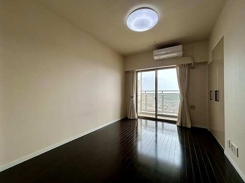 ライオンズステージ府中シティタワー30階 洋室