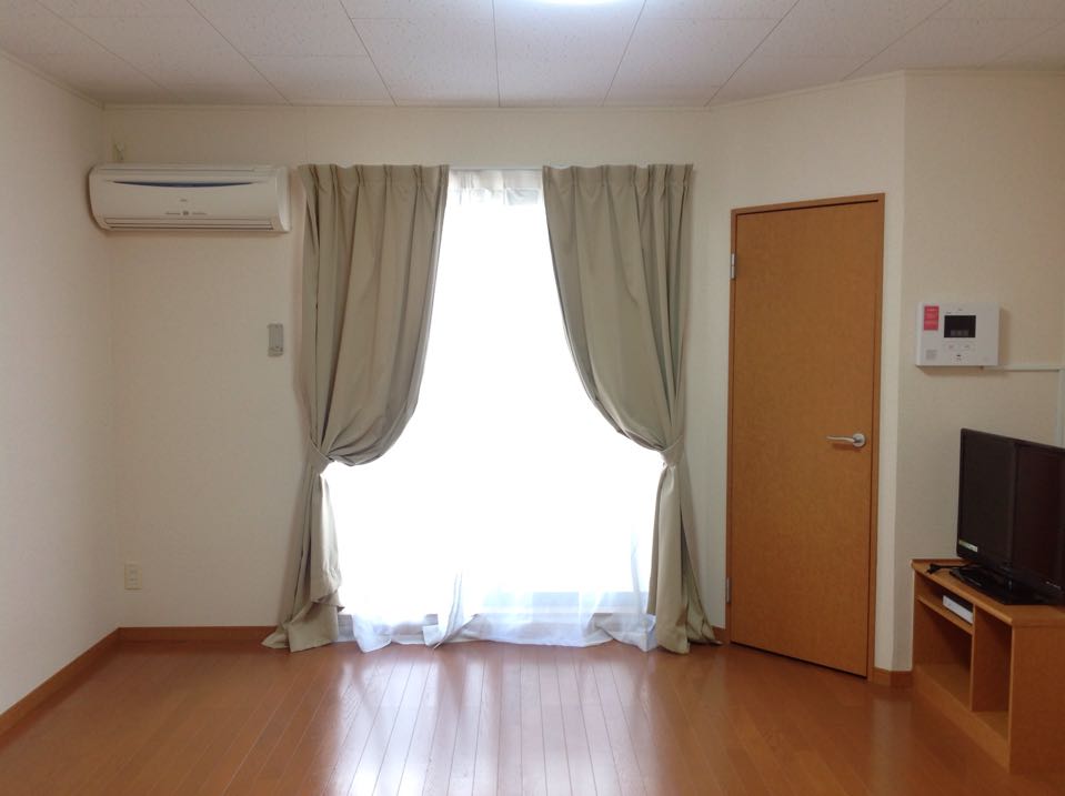 レオパレスコーポ弥生 1階はフローリングでお掃除らくらく！