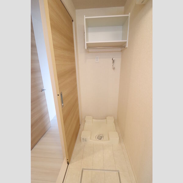 イグレット　2番館203号室 室内洗濯機置き場