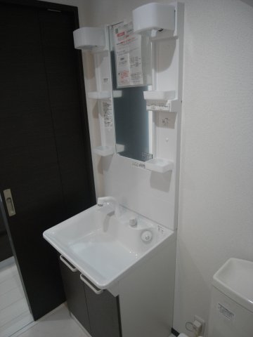 ベイルーム生麦101号室 洗面