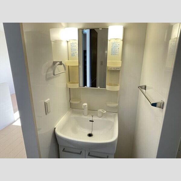 サニーハウス　B棟 洗面所　洗髪洗面化粧台