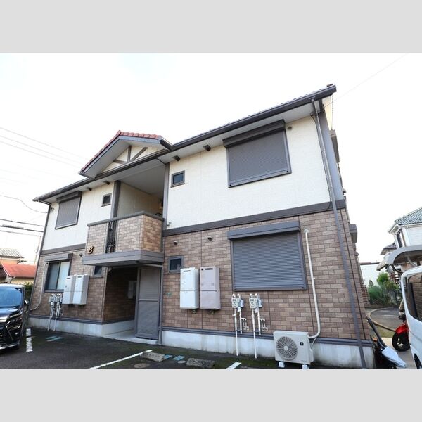 Family CourtB101号室 建物外観