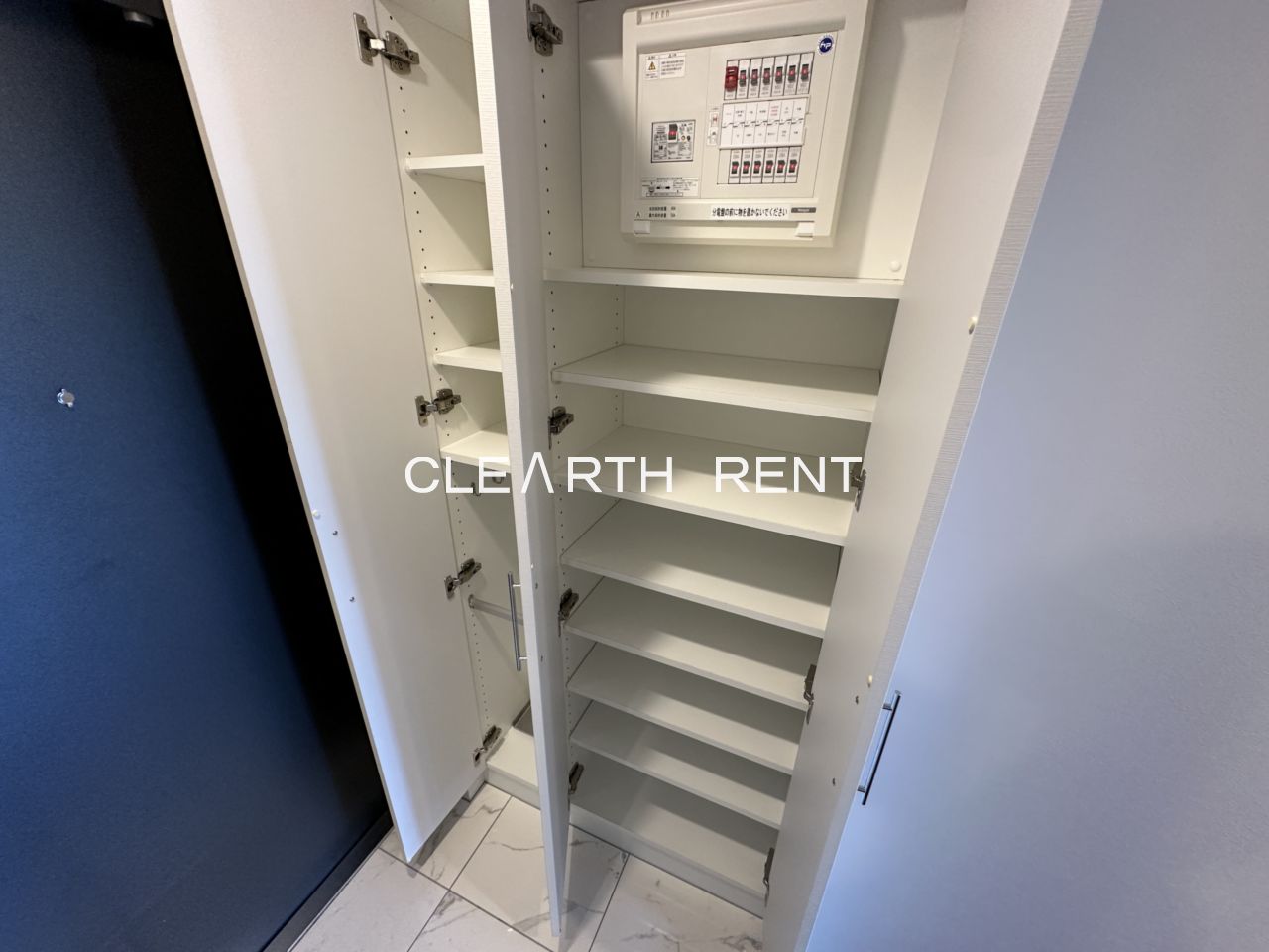 プラシア蒲田 ＴＨＥ ＧＲＡＮＤ ＲＥＳＩＤＥＮＣＥ5階 シューズボックス