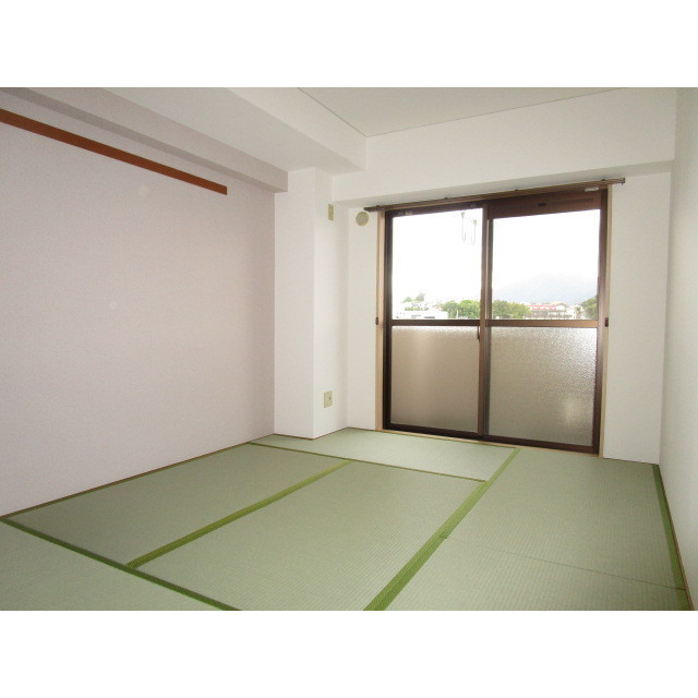 グランドゥール安藤 内観