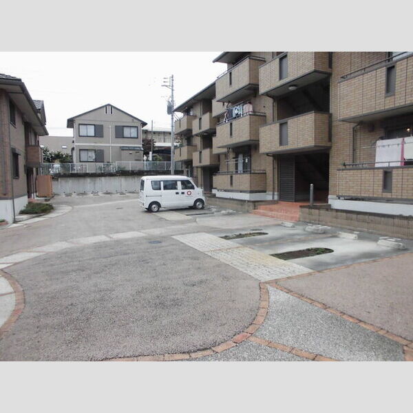 モンソレーユ　A 駐車場