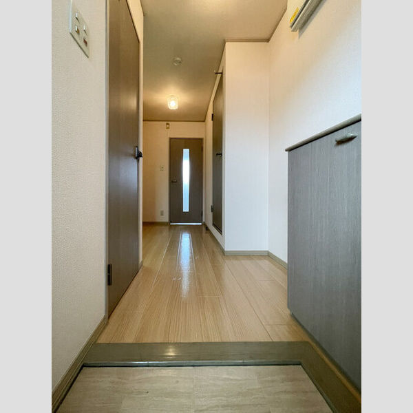 プリシェール桜坂205号室 玄関