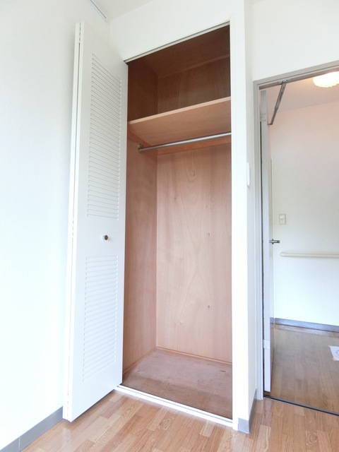 オークパレス高幡 収納