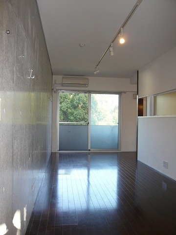 ラクール代々木公園 居室1