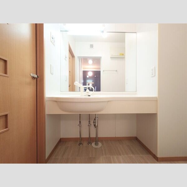 KTアパートメント101号室 洗髪洗面化粧台