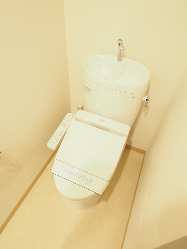 ラクラス日本橋浜町2階 トイレ