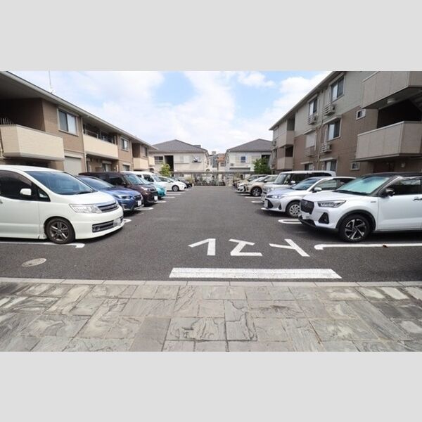 バリスサイト　E 駐車場