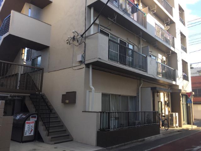 ユーコート国立3階 前面道路