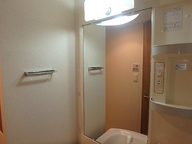 Ｒａｆｆｉｎｅ 雷門 洗面