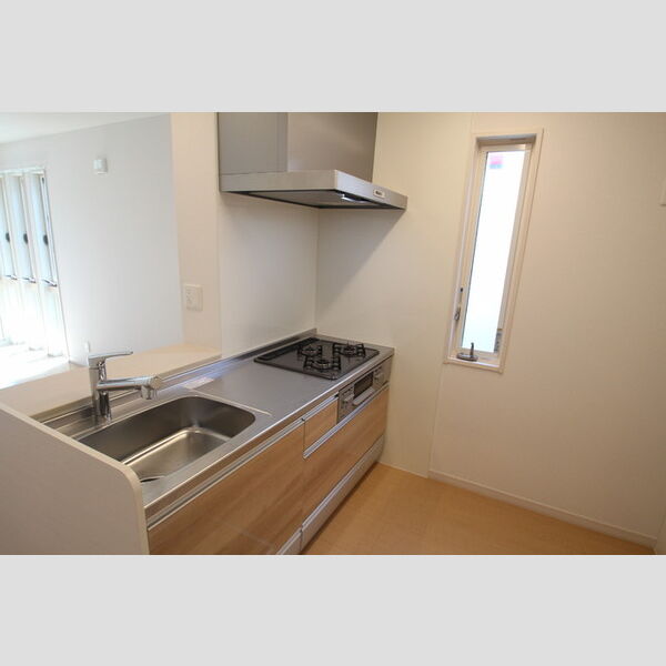 クレール ド ルネ101号室 キッチンはガス3口グリル付き!