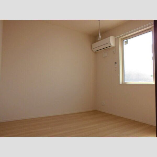 アクシスハイツ203号室 洋室