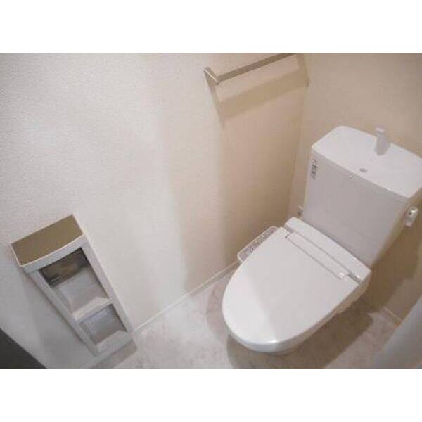 ウイングガーデンA棟 トイレ