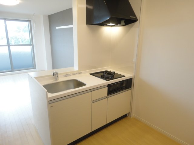 Ｂｌａｎｃ・Ｌｅｙｓｉｎ（ブラン・レザン） キッチン