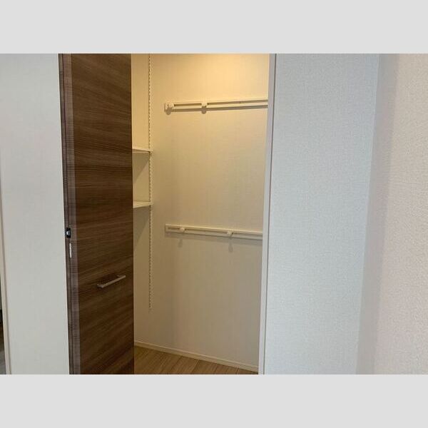 Lotus クローゼット